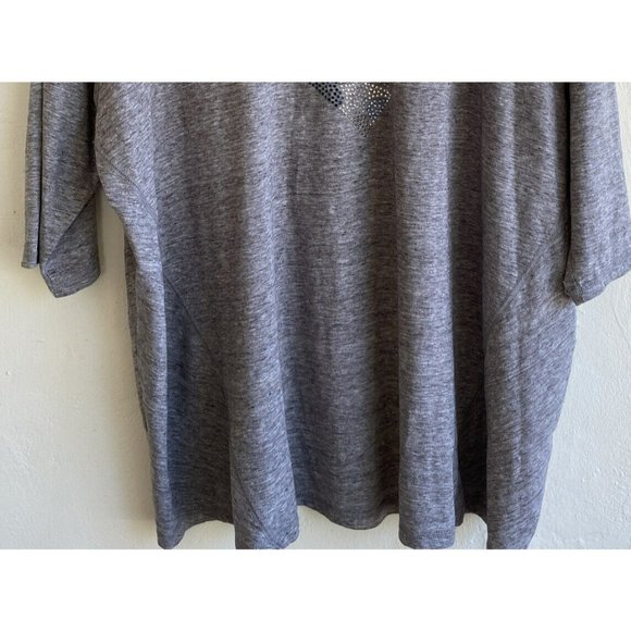 COPY - Catherines T-Shirt Top Size 1X 18/20W Gray Bling Camo Heart Twisted Keyh… - Picture 3 of 9